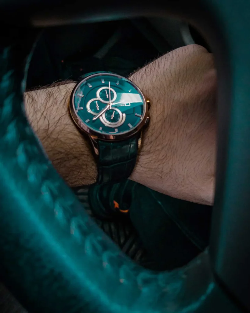 Which Watches Do Young Woman Prefer Today?